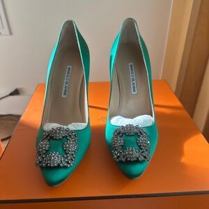 MANOLO BLAHNIK Hangisi embellished satin pumps